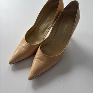 Women's Tan Leather Pumps